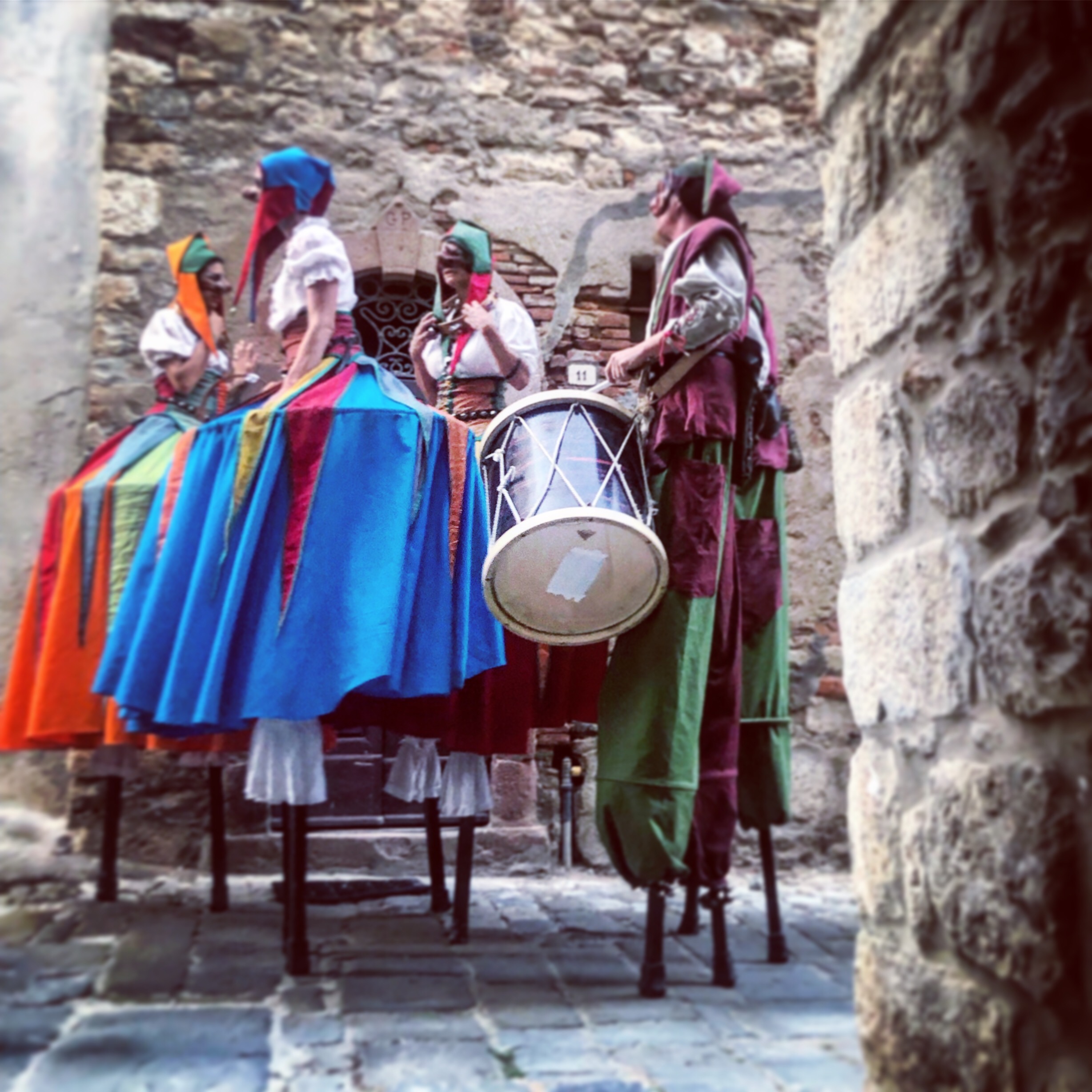 Glimpse of Suvereto during a medieval festival
